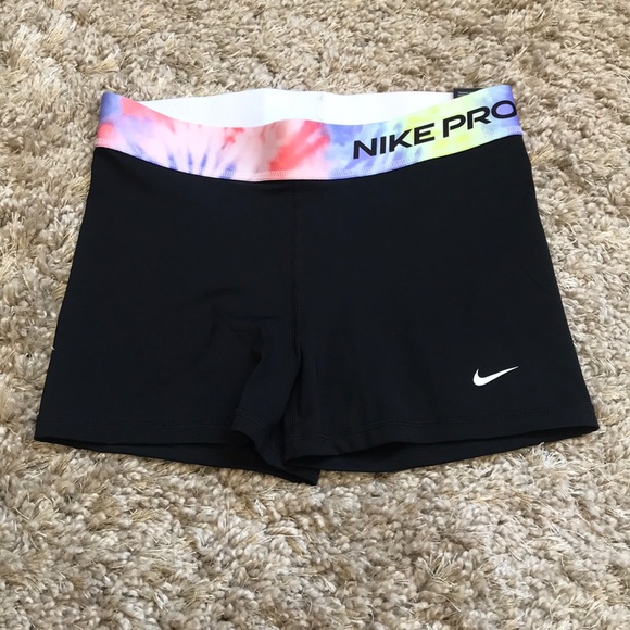 Nike Women’s 3” Tie-Dye Pro Shorts-NEW - Picture 1 of 6